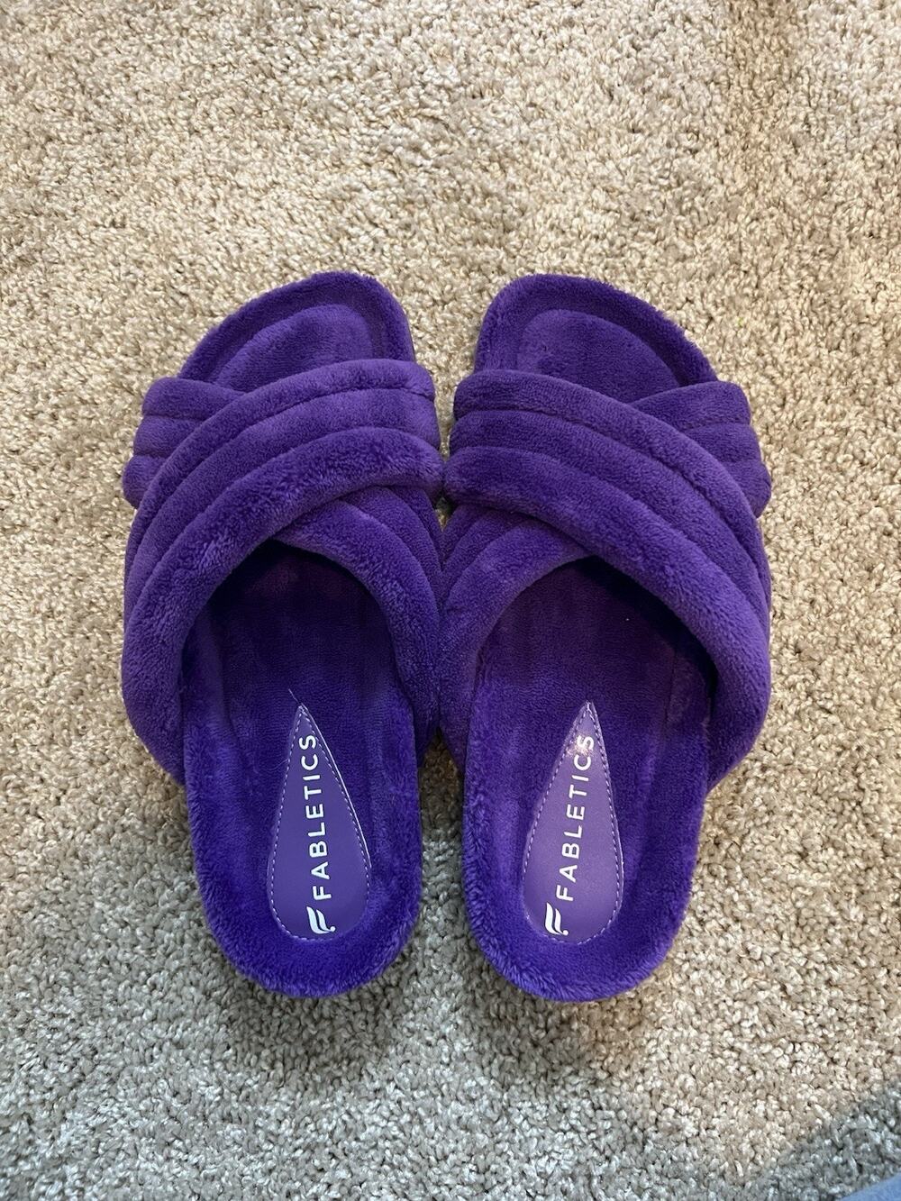 New Womens 9 Fabletics Snug Strap Slipper Faux Fur Deep Purple NIB House Shoes